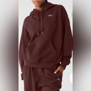 Alo Accolade Sweatpants & Hoodie Set Cherry Cola Large